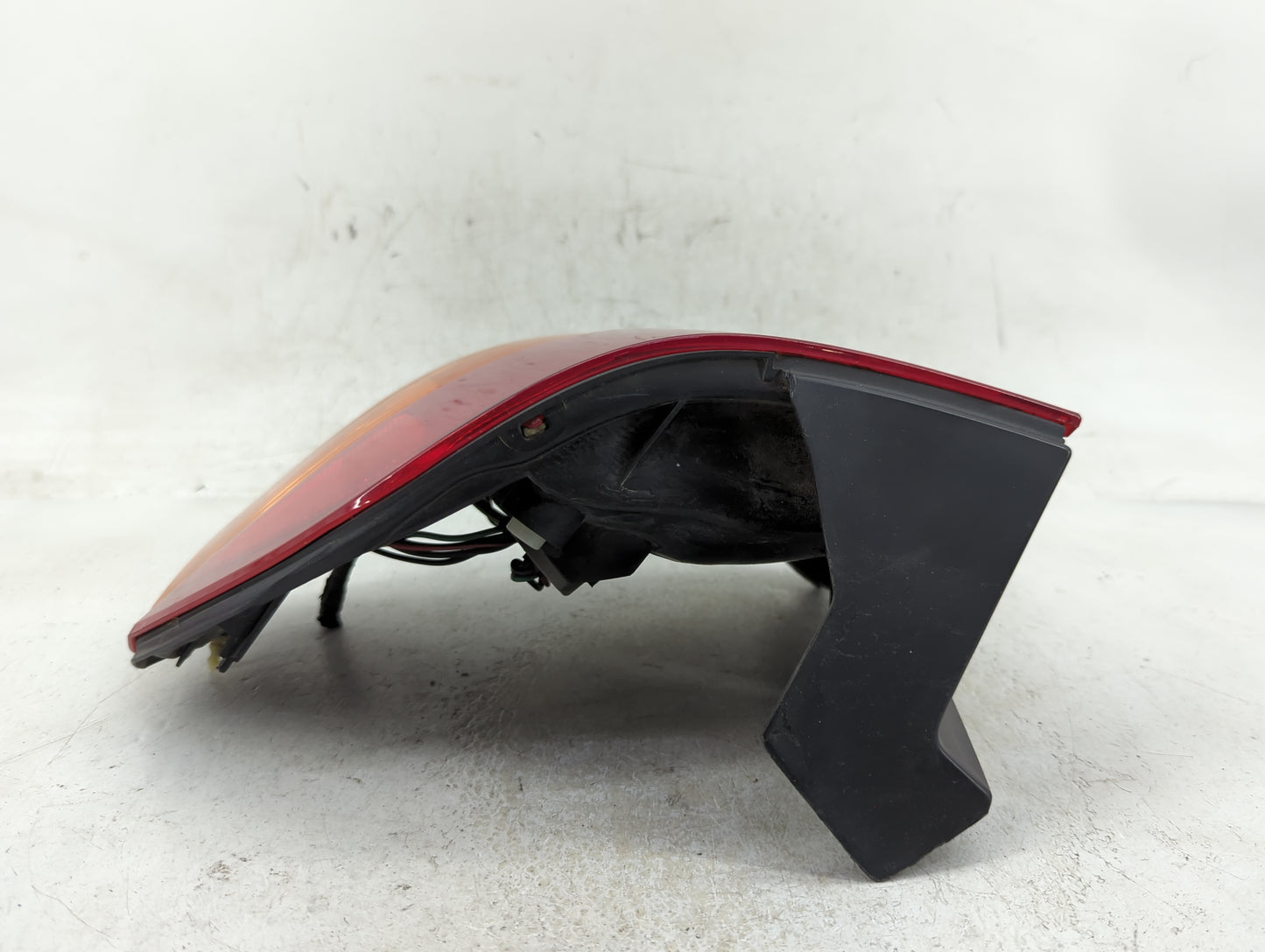 2002-2004 Honda Odyssey Tail Light Assembly Passenger Right OEM Fits Fits 2002 2003 2004 OEM Used Auto Parts - Oemusedautopa
