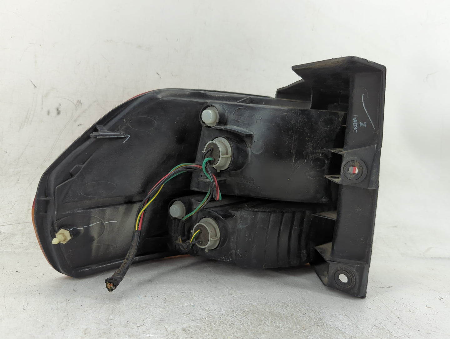 2002-2004 Honda Odyssey Tail Light Assembly Passenger Right OEM Fits Fits 2002 2003 2004 OEM Used Auto Parts - Oemusedautopa