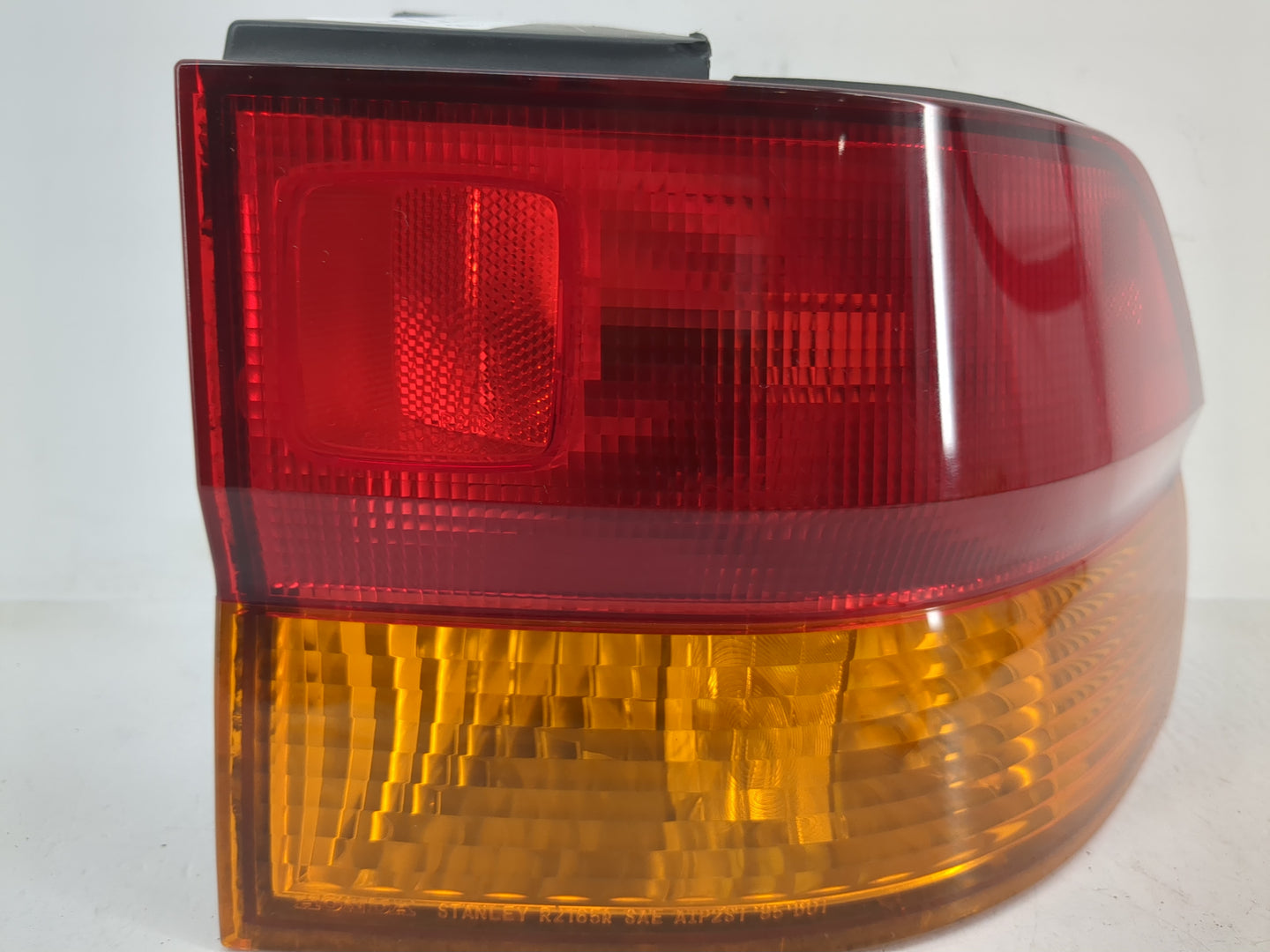 2003 Honda Odyssey Tail Light Assembly Passenger Right OEM P/N:7443 Fits OEM Used Auto Parts - Oemusedautoparts1.com