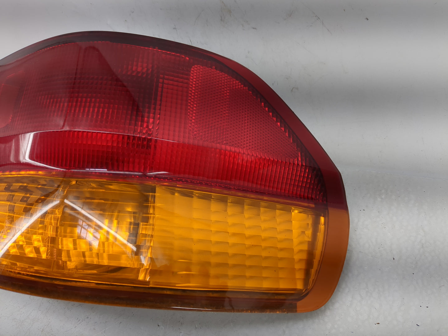 2002-2004 Honda Odyssey Tail Light Assembly Passenger Right OEM Fits Fits 2002 2003 2004 OEM Used Auto Parts - Oemusedautopa