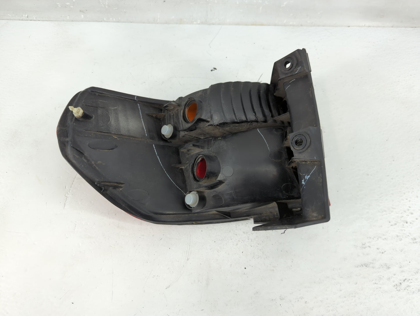 2002-2004 Honda Odyssey Tail Light Assembly Driver Left OEM P/N:744021W Fits Fits 2002 2003 2004 OEM Used Auto Parts - Oemus