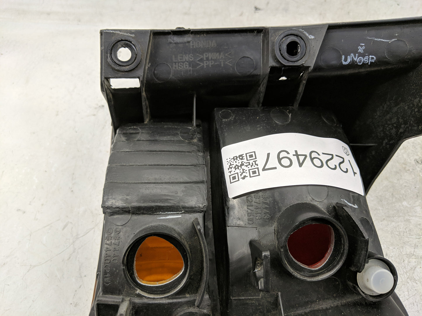 2003 Honda Odyssey Tail Light Assembly Driver Left OEM Fits OEM Used Auto Parts - Oemusedautoparts1.com