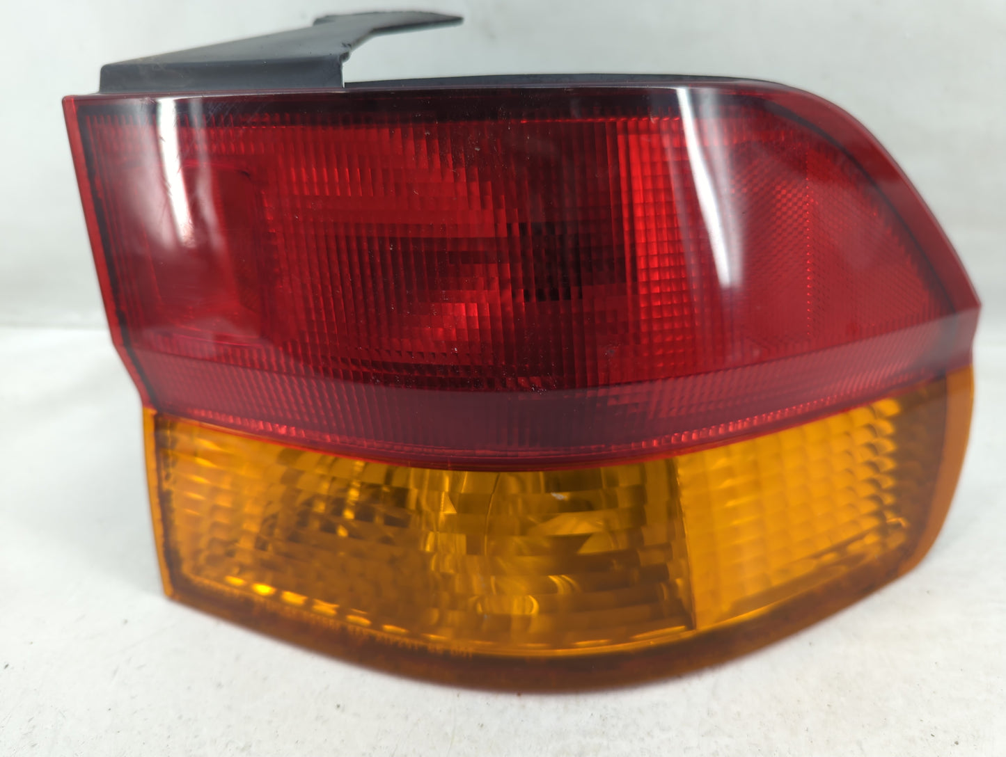2002-2004 Honda Odyssey Tail Light Assembly Passenger Right OEM Fits Fits 2002 2003 2004 OEM Used Auto Parts - Oemusedautopa
