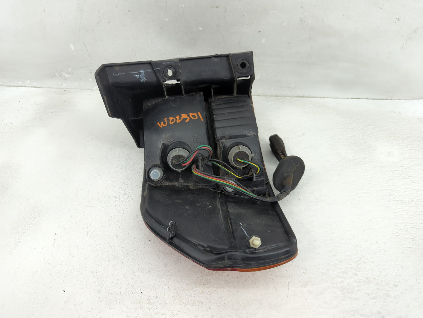 2002-2004 Honda Odyssey Tail Light Assembly Passenger Right OEM Fits Fits 2002 2003 2004 OEM Used Auto Parts - Oemusedautopa