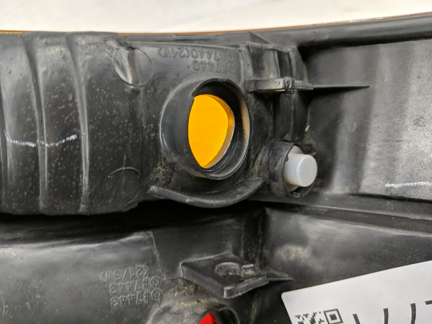 2003 Honda Odyssey Tail Light Assembly Passenger Right OEM Fits OEM Used Auto Parts - Oemusedautoparts1.com