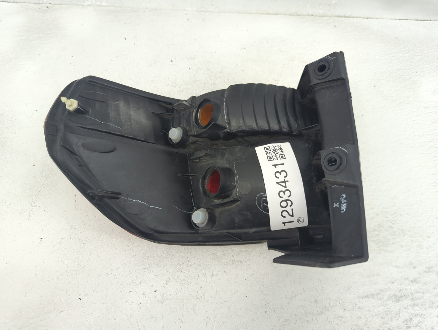 2003 Honda Odyssey Tail Light Assembly Driver Left OEM Fits OEM Used Auto Parts - Oemusedautoparts1.com