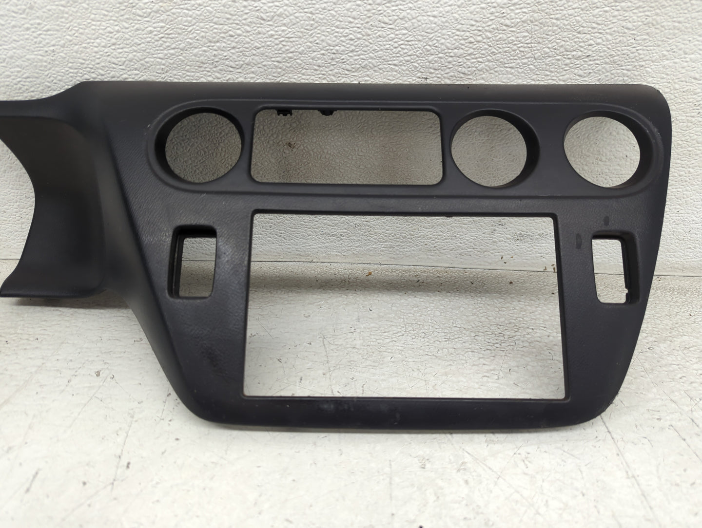 2003 Honda Odyssey Information Radio Display Screen Bezel Vents - Oemusedautoparts1.com