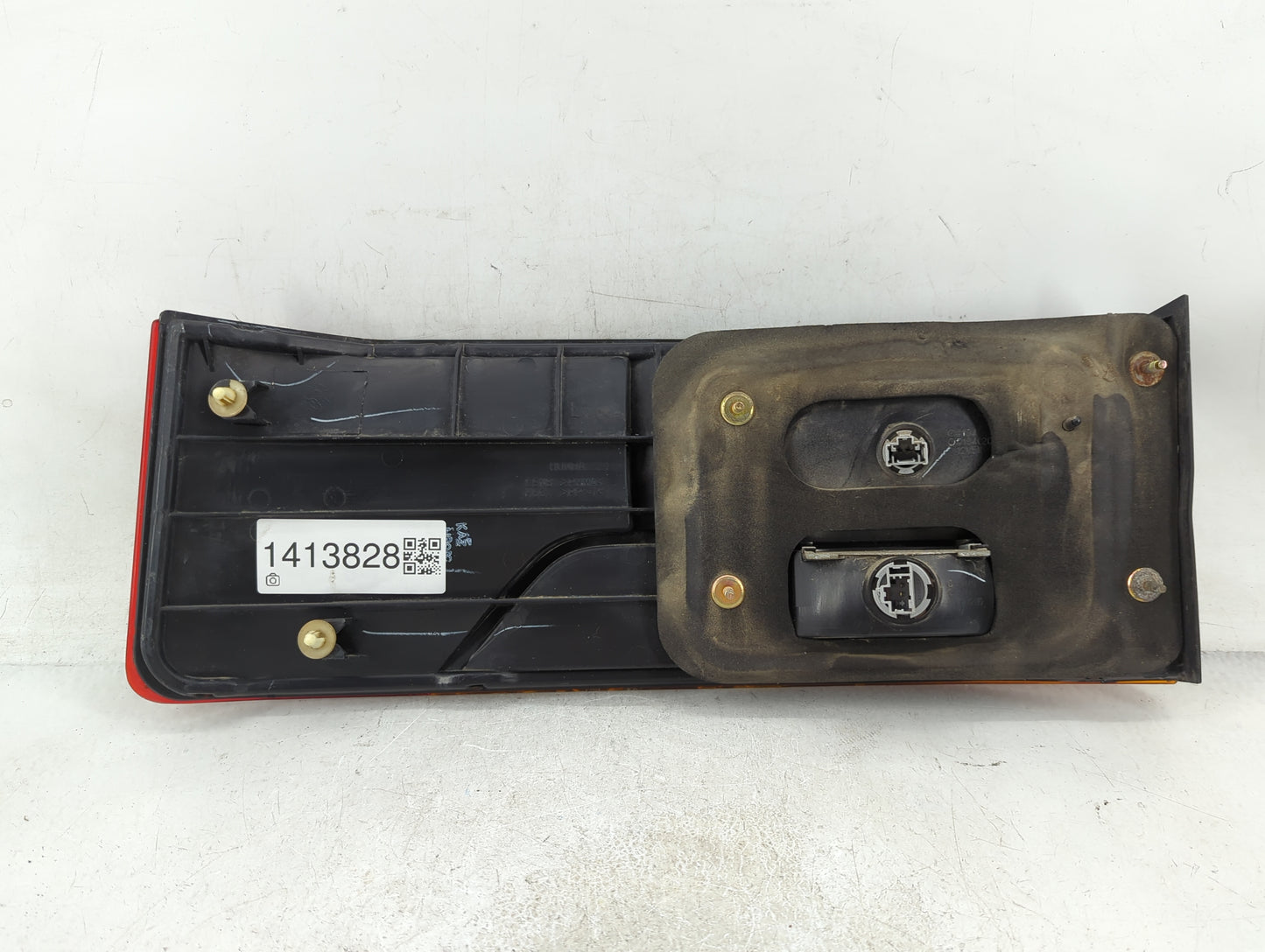 2002-2004 Honda Odyssey Tail Light Assembly Driver Left OEM Fits Fits 2002 2003 2004 OEM Used Auto Parts - Oemusedautoparts1