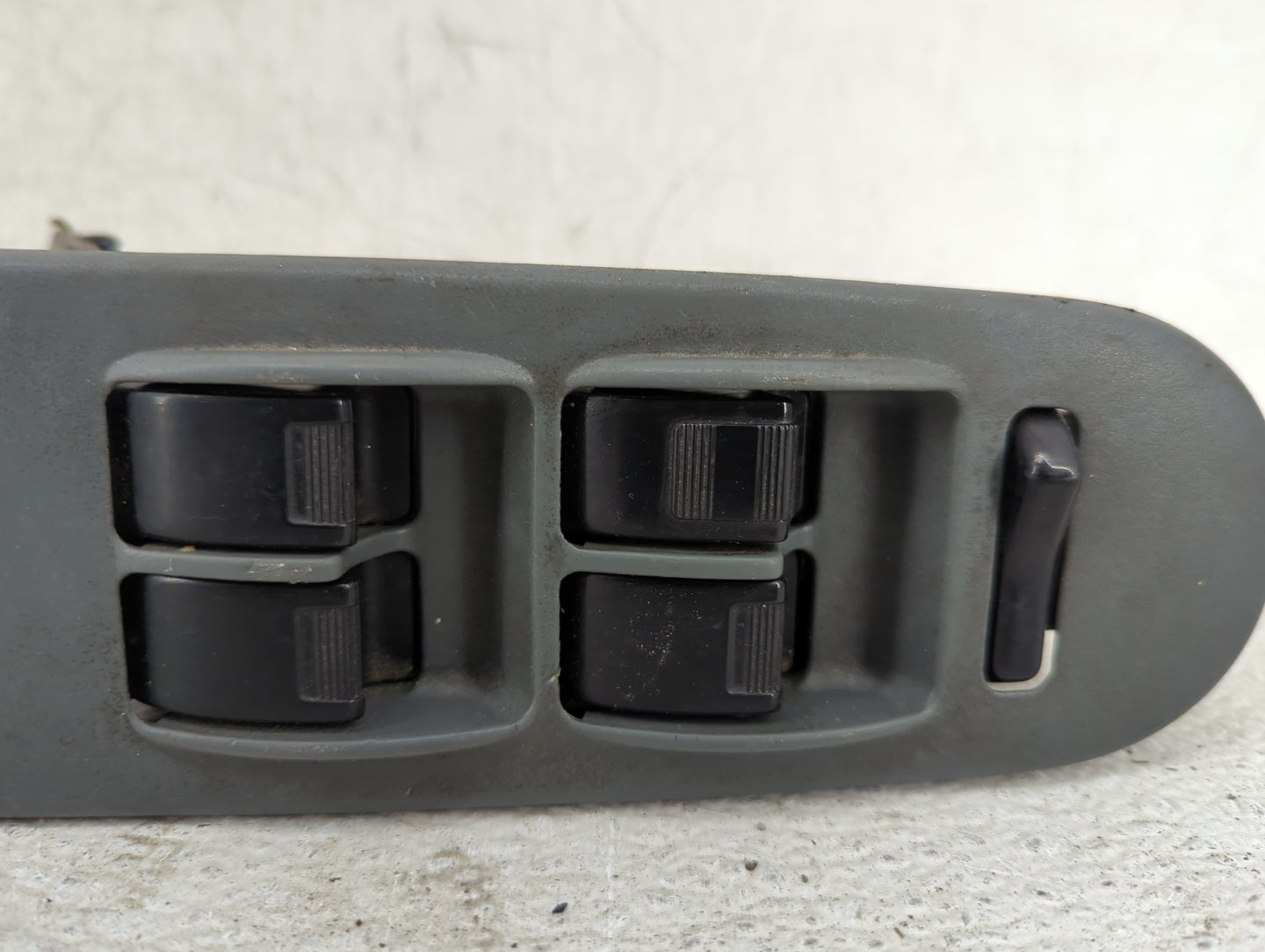 2003-2004 Honda Odyssey Master Power Window Switch Replacement Driver Side Left Fits Fits 2003 2004 OEM Used Auto Parts - Oe