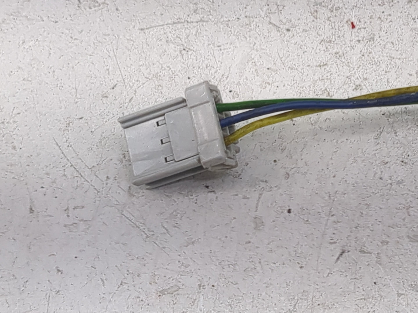 2003 Honda Odyssey Driver Side View Mirror - Left Door Mirror OEM Used - Oemusedautoparts1.com