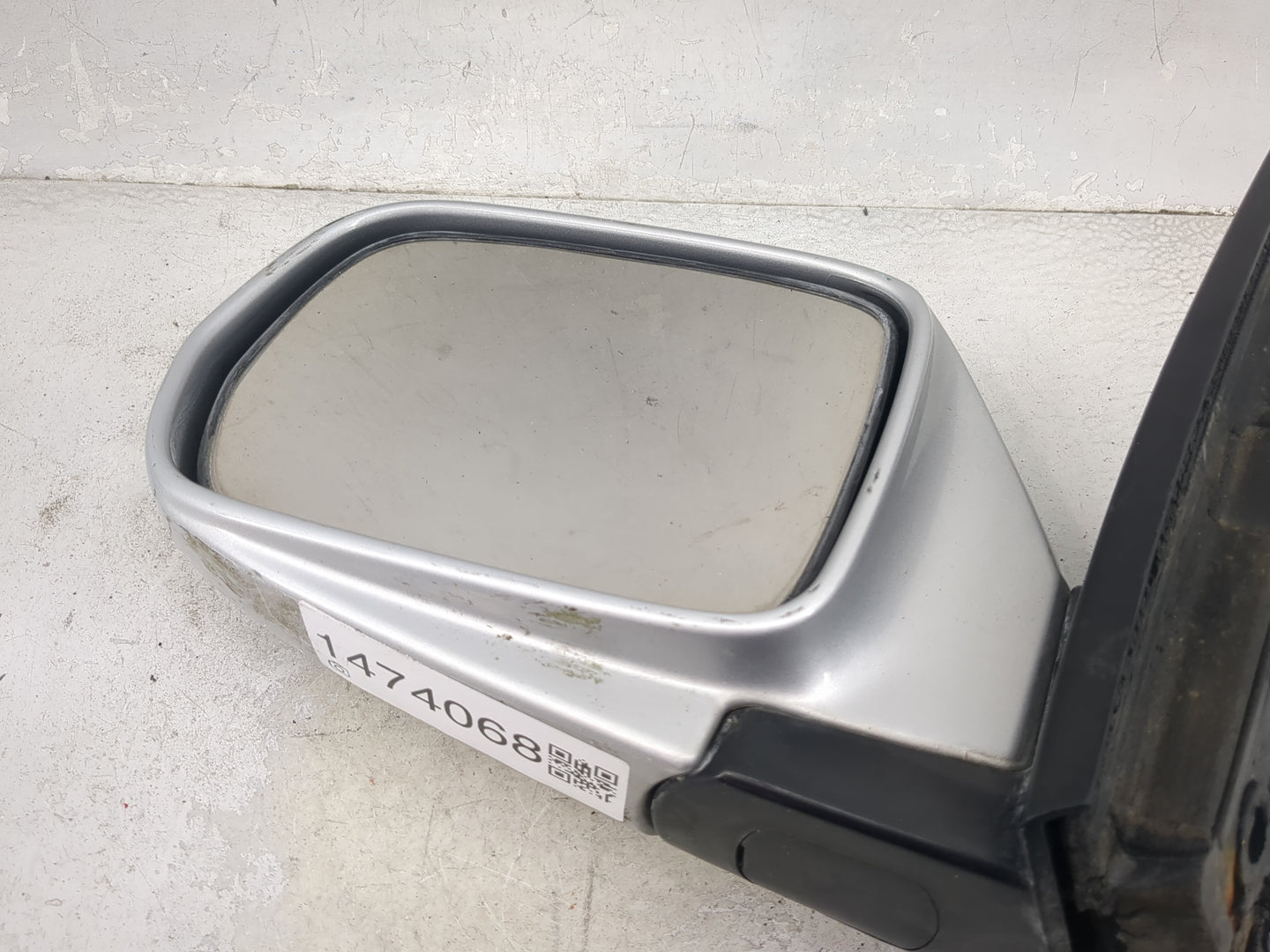 2003 Honda Odyssey Driver Side View Mirror - Left Door Mirror OEM Used - Oemusedautoparts1.com