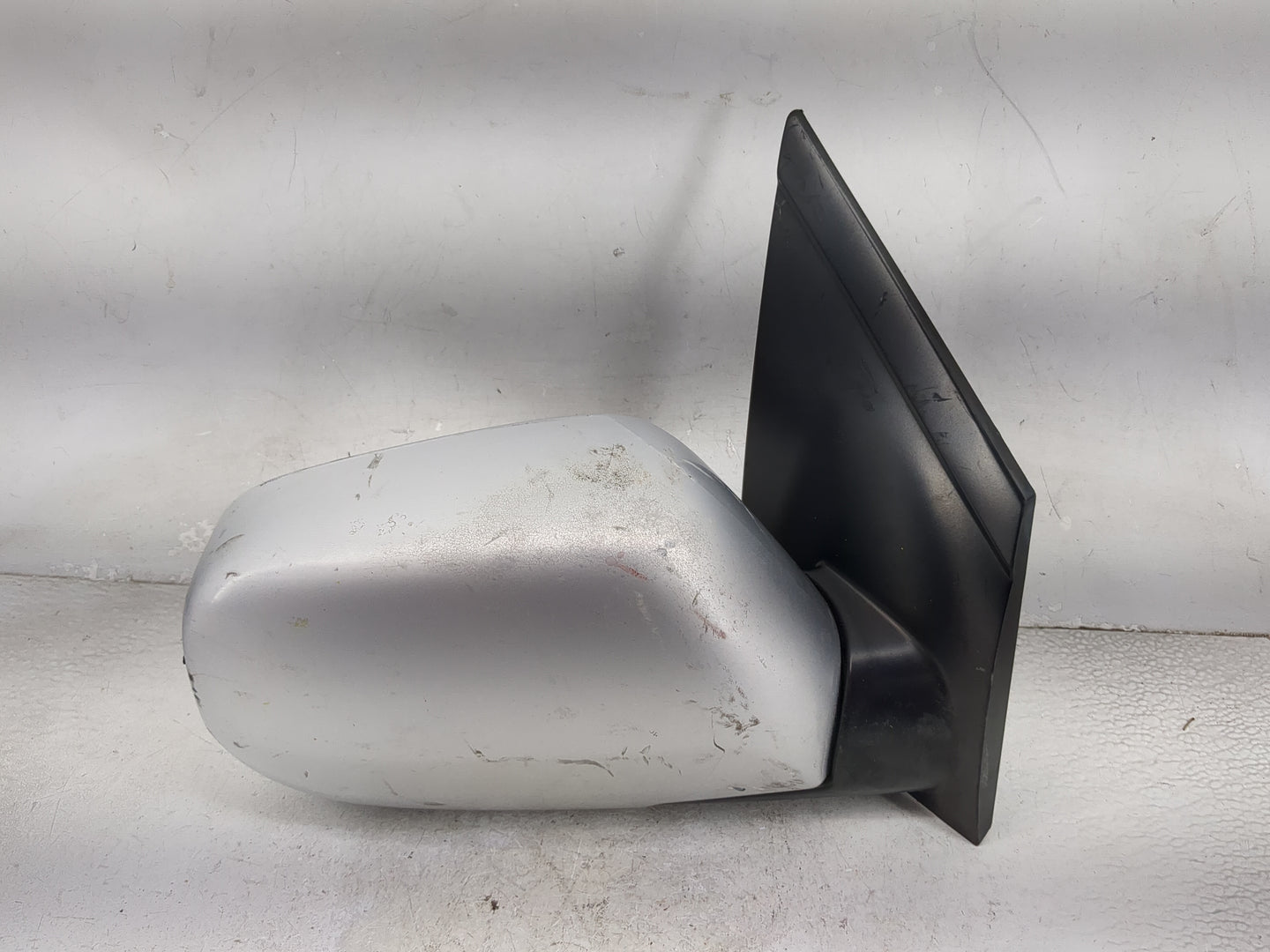 1999-2004 Honda Odyssey Passenger Side View Mirror - Right Door Mirror OEM Used - Oemusedautoparts1.com