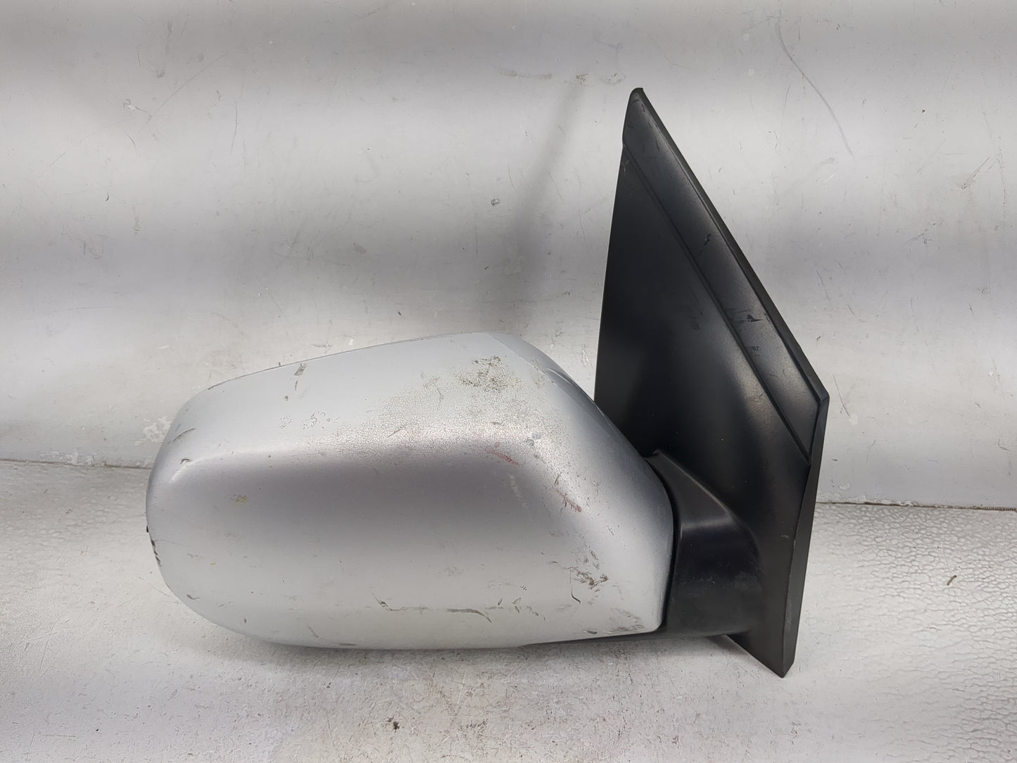 1999-2004 Honda Odyssey Passenger Side View Mirror - Right Door Mirror OEM Used - Oemusedautoparts1.com