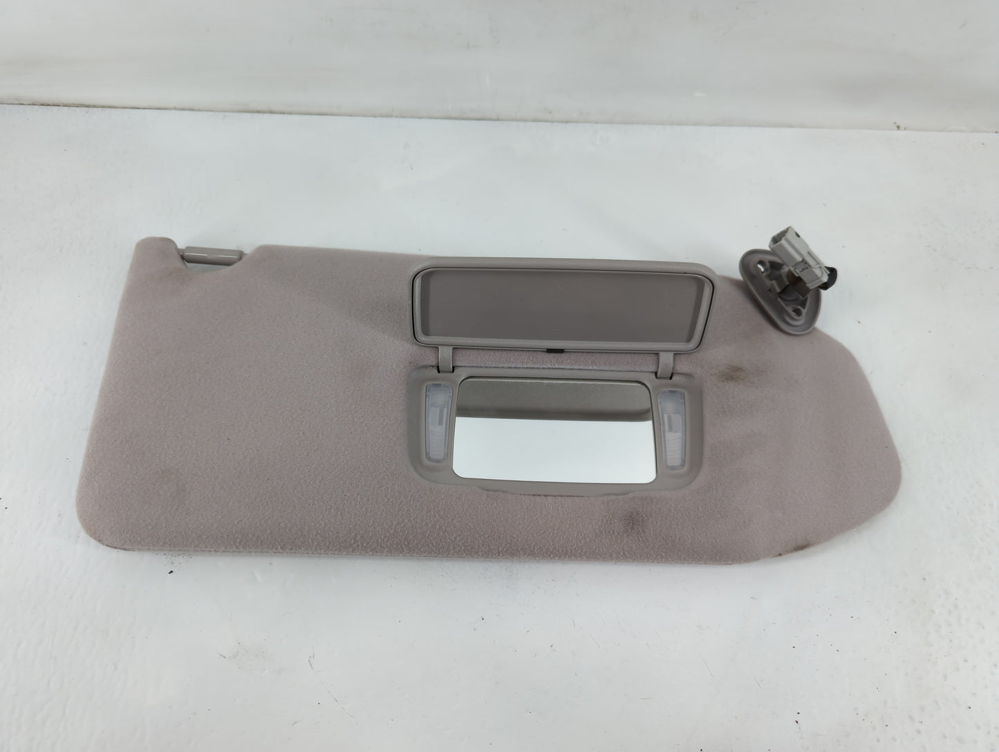 1999-2004 Honda Odyssey Sun Visor Shade Replacement Passenger Right Mirror Fits Fits 1999 2000 2001 2002 2003 2004 OEM Used 