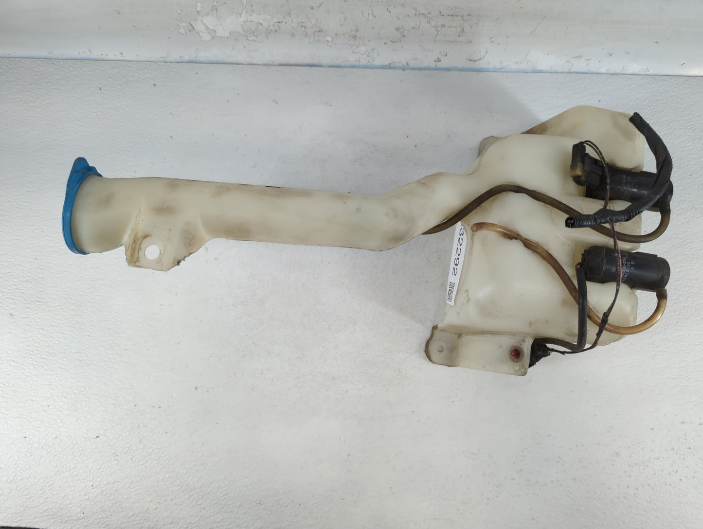1999-2004 Honda Odyssey Windshield Washer Fluid Reservoir Bottle Oem - Oemusedautoparts1.com
