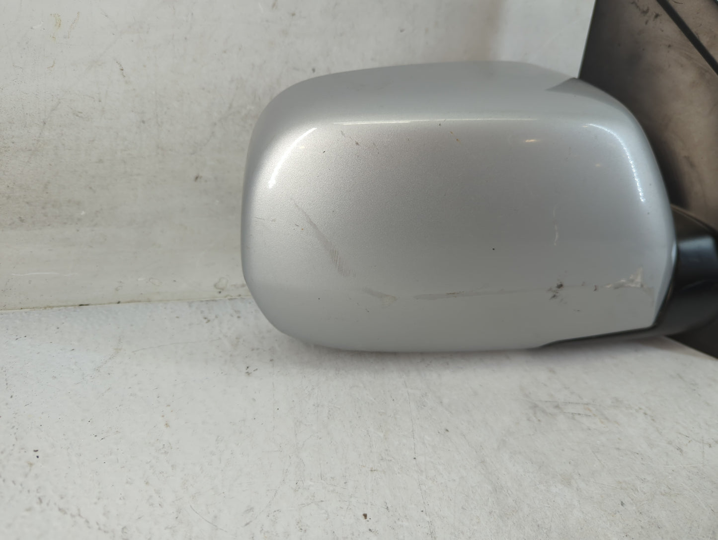 1999-2004 Honda Odyssey Passenger Right Side View Manual Door Mirror - Oemusedautoparts1.com
