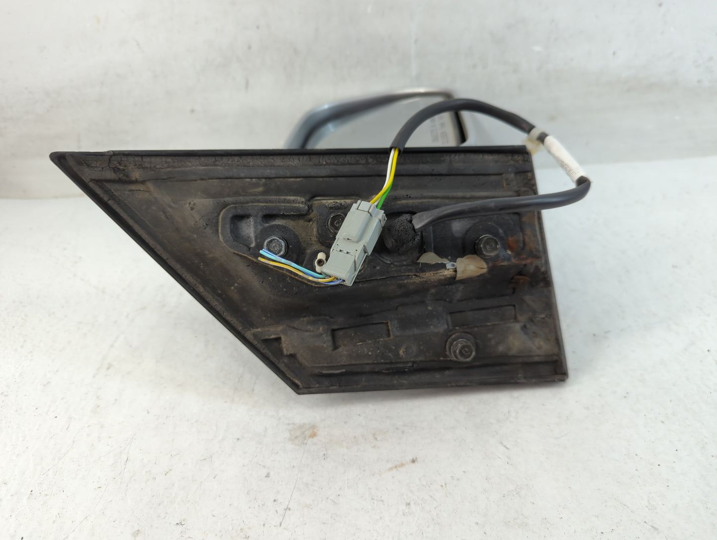 1999-2004 Honda Odyssey Passenger Right Side View Manual Door Mirror - Oemusedautoparts1.com