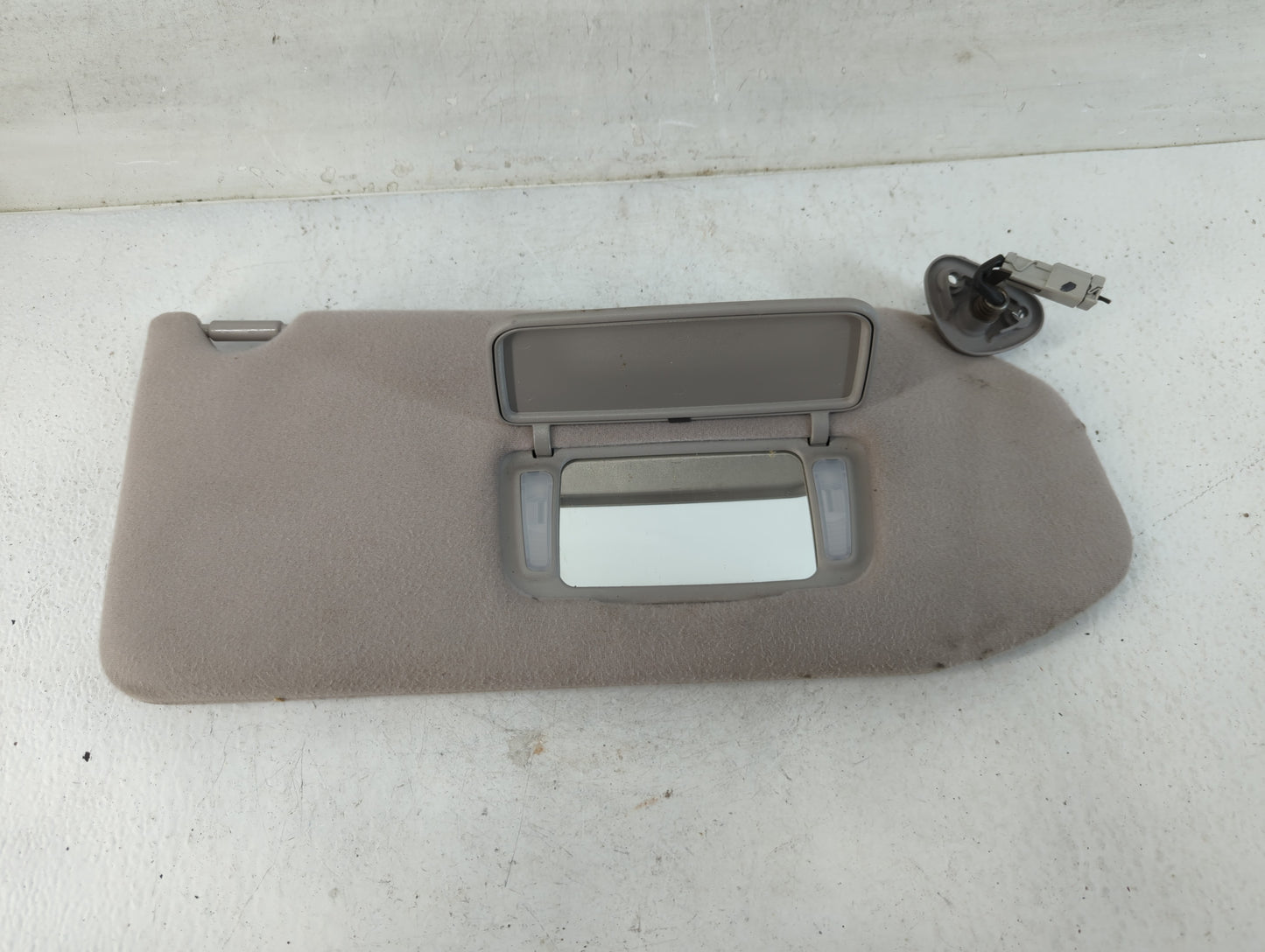 1999-2004 Honda Odyssey Sun Visor Shade Replacement Passenger Right Mirror Fits Fits 1999 2000 2001 2002 2003 2004 OEM Used 