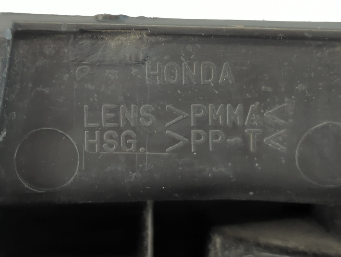 2002-2004 Honda Odyssey Tail Light Assembly Passenger Right OEM Fits Fits 2002 2003 2004 OEM Used Auto Parts - Oemusedautopa