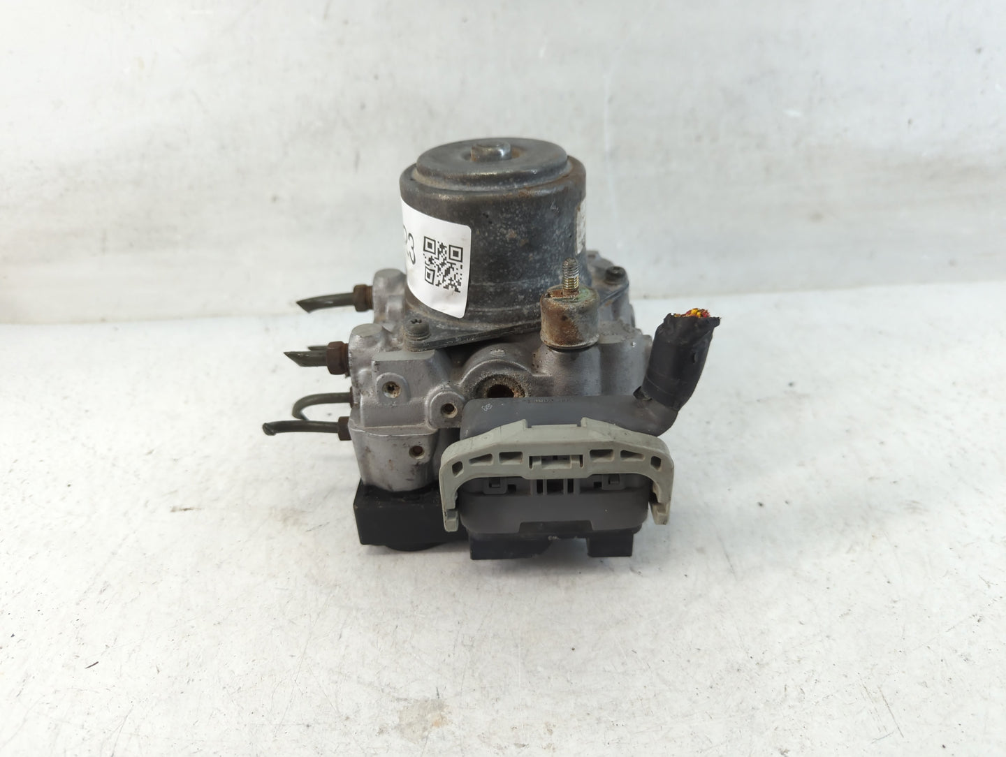 1999-2004 Honda Odyssey ABS Pump Control Module Replacement P/N:XN24 0524 Fits Fits 1999 2000 2001 2002 2003 2004 OEM Used A