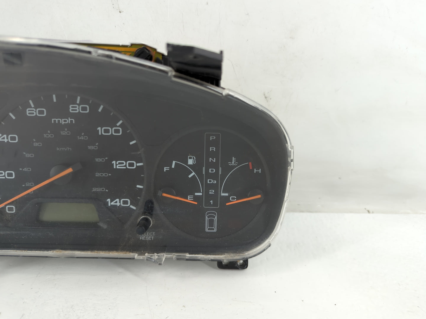 2002-2004 Honda Odyssey Instrument Cluster Speedometer Gauges Miles:1K Fits Fits 2002 2003 2004 OEM Used Auto Parts - Oemuse