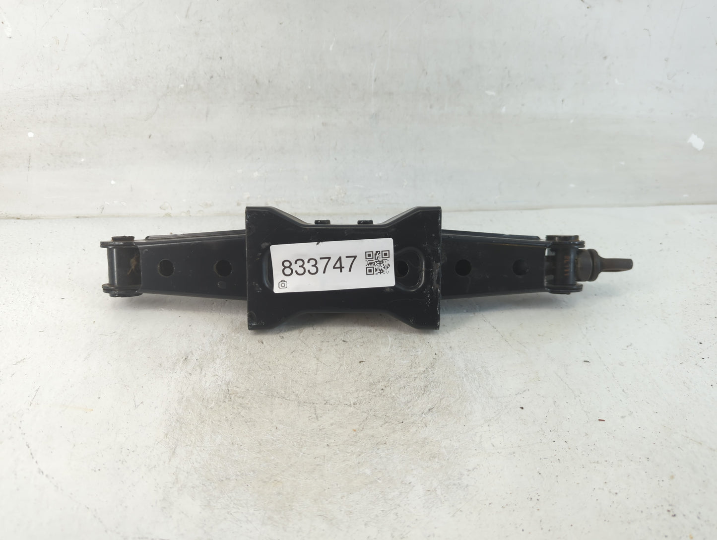 2003 Honda Odyssey Spare Scissor Car Jack - Oemusedautoparts1.com