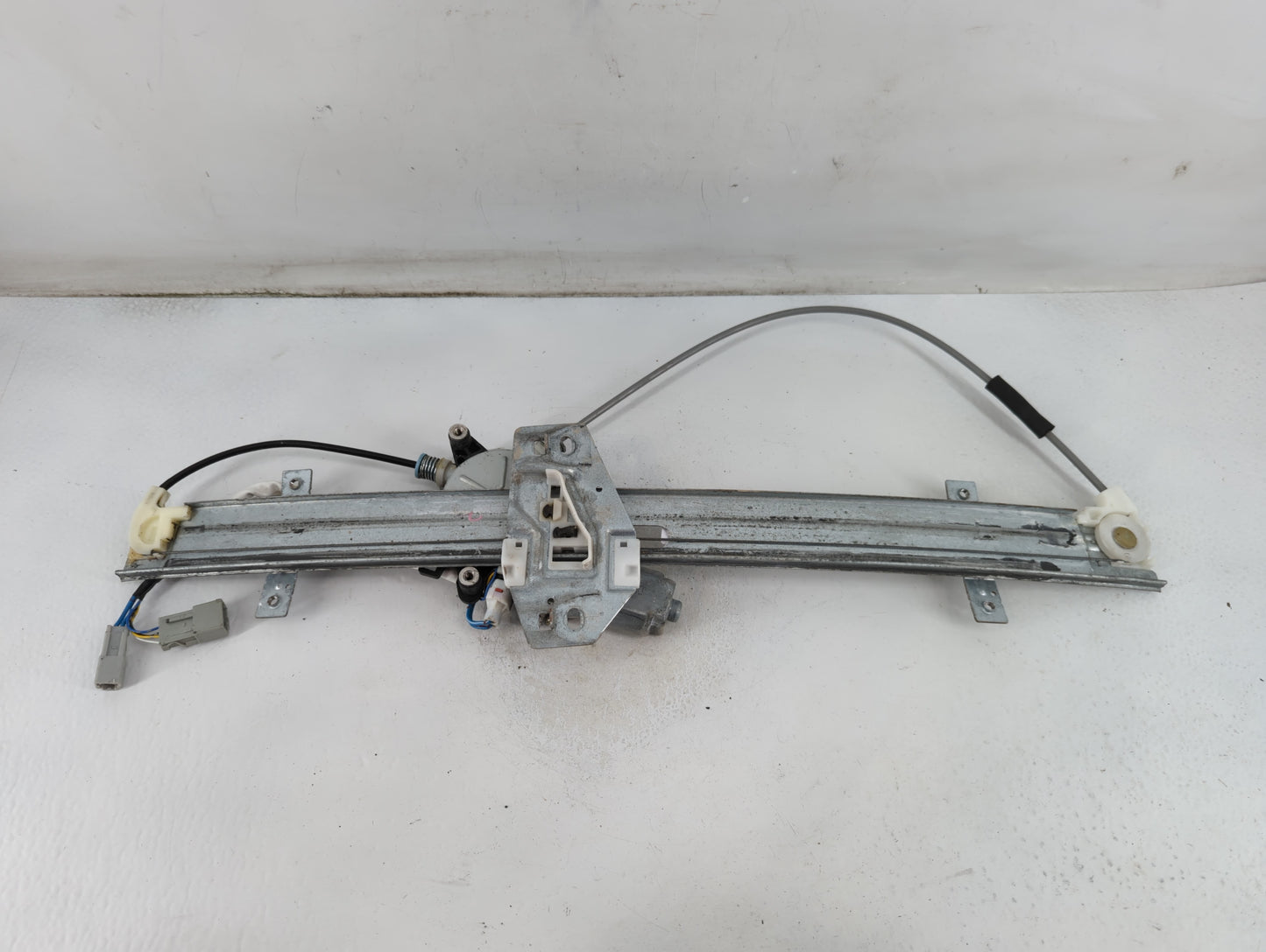 2003-2004 Honda Odyssey Window Regulator Passenger Front - Oemusedautoparts1.com