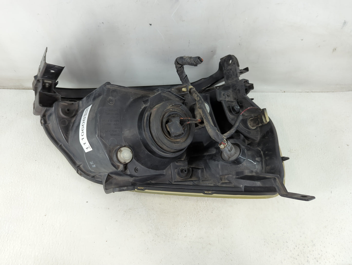 2003-2005 Honda Pilot Passenger Right Oem Head Light Headlight Lamp - Oemusedautoparts1.com