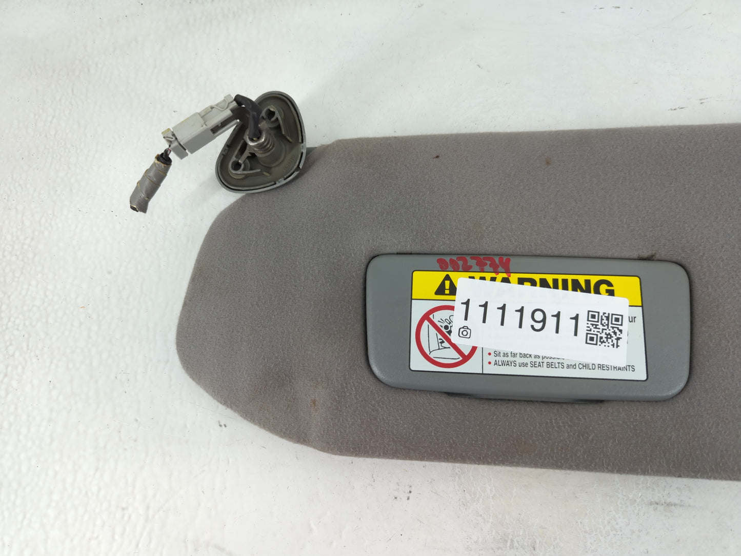 2003-2004 Honda Pilot Sun Visor Shade Replacement Driver Left Mirror Fits Fits 2003 2004 OEM Used Auto Parts - Oemusedautopa