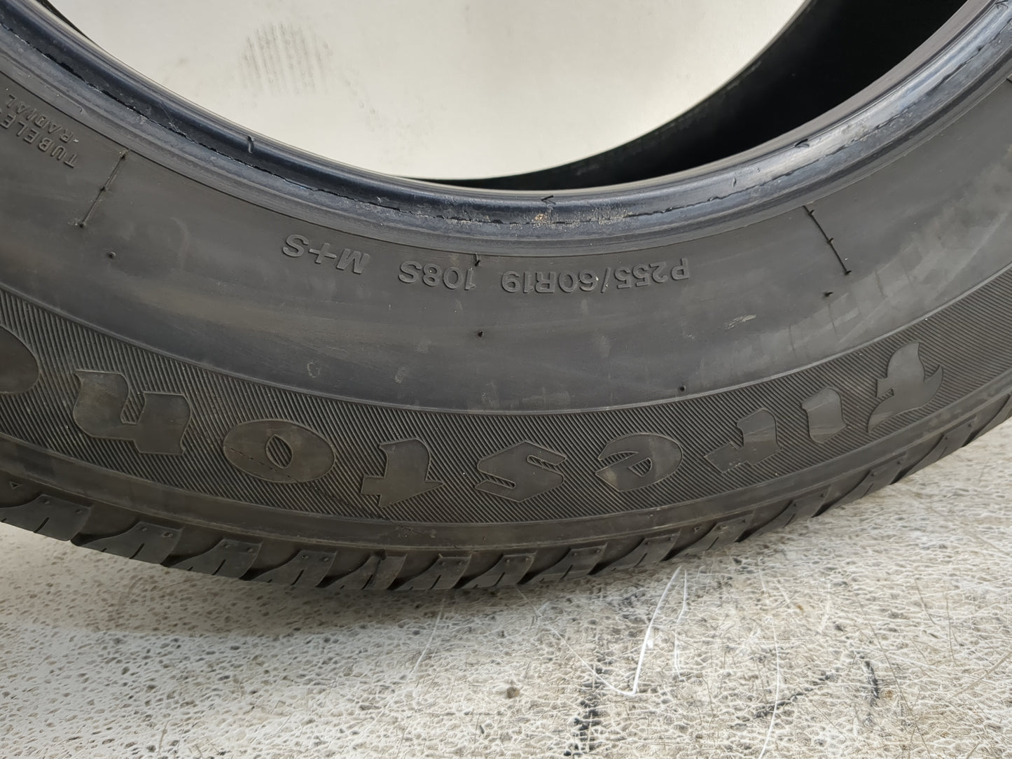 Used Tire P255/60R19 FIRESTONE ALL SEASON 108S - Tread Depth 10/32 - Oemusedautoparts1.com