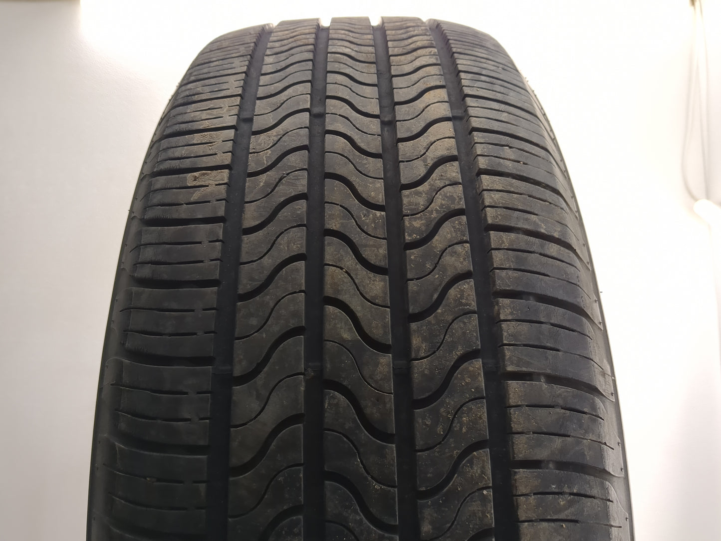 Used Tire P255/60R19 FIRESTONE ALL SEASON 108S - Tread Depth 10/32 - Oemusedautoparts1.com