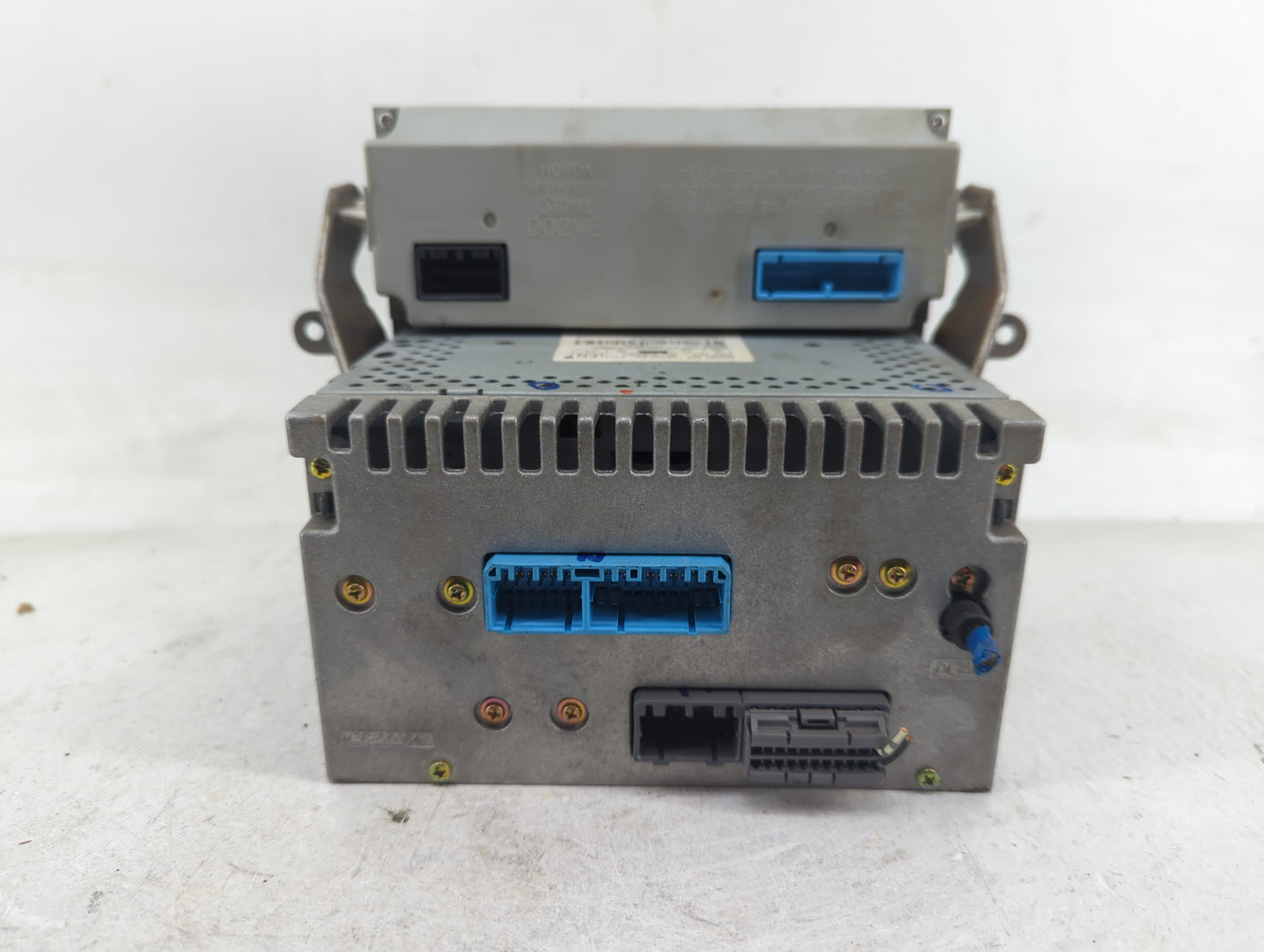 2003-2005 Honda Pilot Radio AM FM Cd Player Receiver Replacement P/N:39100-S9V-A311 Fits Fits 2003 2004 2005 OEM Used Auto P