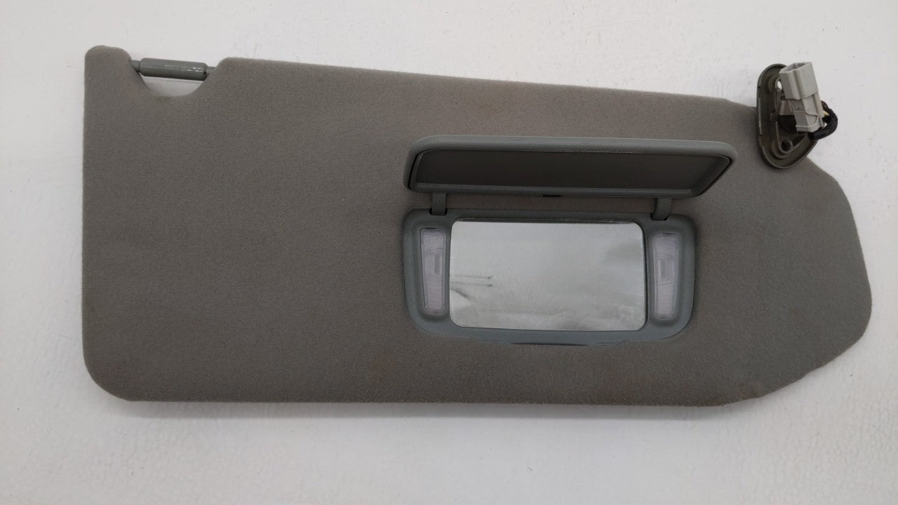 2003-2004 Honda Pilot Sun Visor Shade Replacement Passenger Right Mirror Fits Fits 2003 2004 OEM Used Auto Parts - Oemusedau