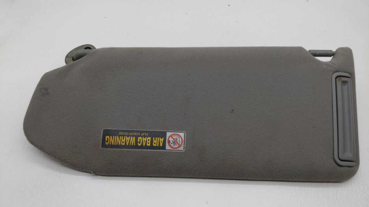 2003-2004 Honda Pilot Sun Visor Shade Replacement Passenger Right Mirror Fits Fits 2003 2004 OEM Used Auto Parts - Oemusedau