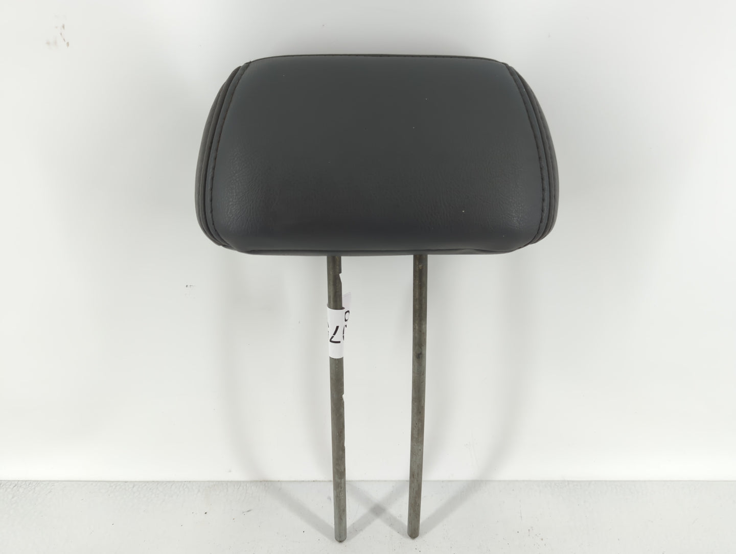 2003 Honda Pilot Headrest Head Rest Rear Center Seat Fits OEM Used Auto Parts - Oemusedautoparts1.com