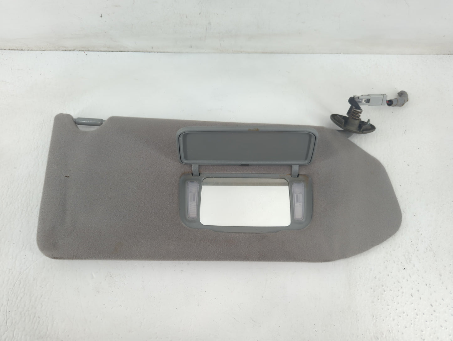 2003-2004 Honda Pilot Sun Visor Shade Replacement Passenger Right Mirror Fits Fits 2003 2004 OEM Used Auto Parts - Oemusedau
