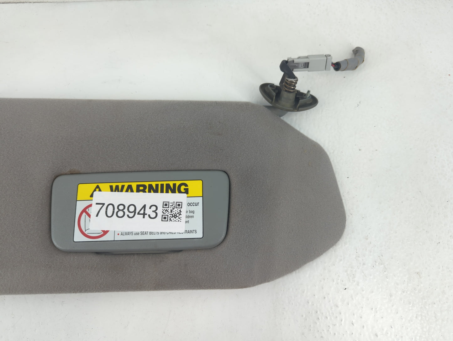 2003-2004 Honda Pilot Sun Visor Shade Replacement Passenger Right Mirror Fits Fits 2003 2004 OEM Used Auto Parts - Oemusedau