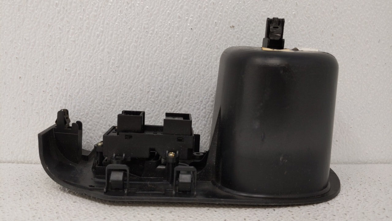 2003 Honda Pilot Passenger Right Power Window Switch 83710-s9va-a010-m1 - Oemusedautoparts1.com