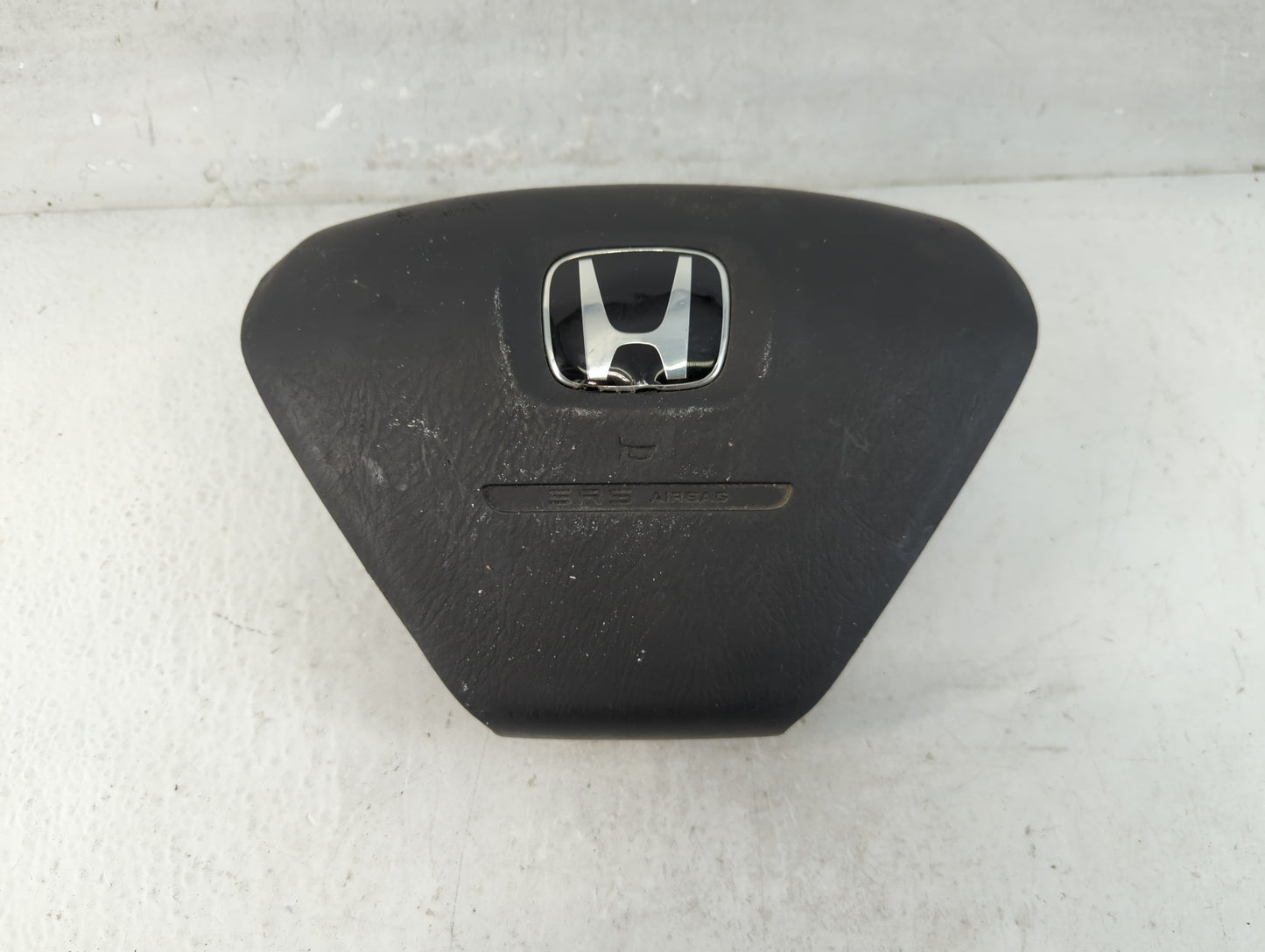 2003-2008 Honda Pilot Air Bag Driver Left Steering Wheel Mounted Fits Fits 2003 2004 2005 2006 2007 2008 OEM Used Auto Parts