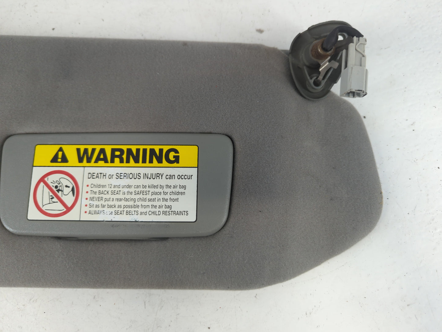 2003-2004 Honda Pilot Sun Visor Shade Replacement Passenger Right Mirror Fits Fits 2003 2004 OEM Used Auto Parts - Oemusedau