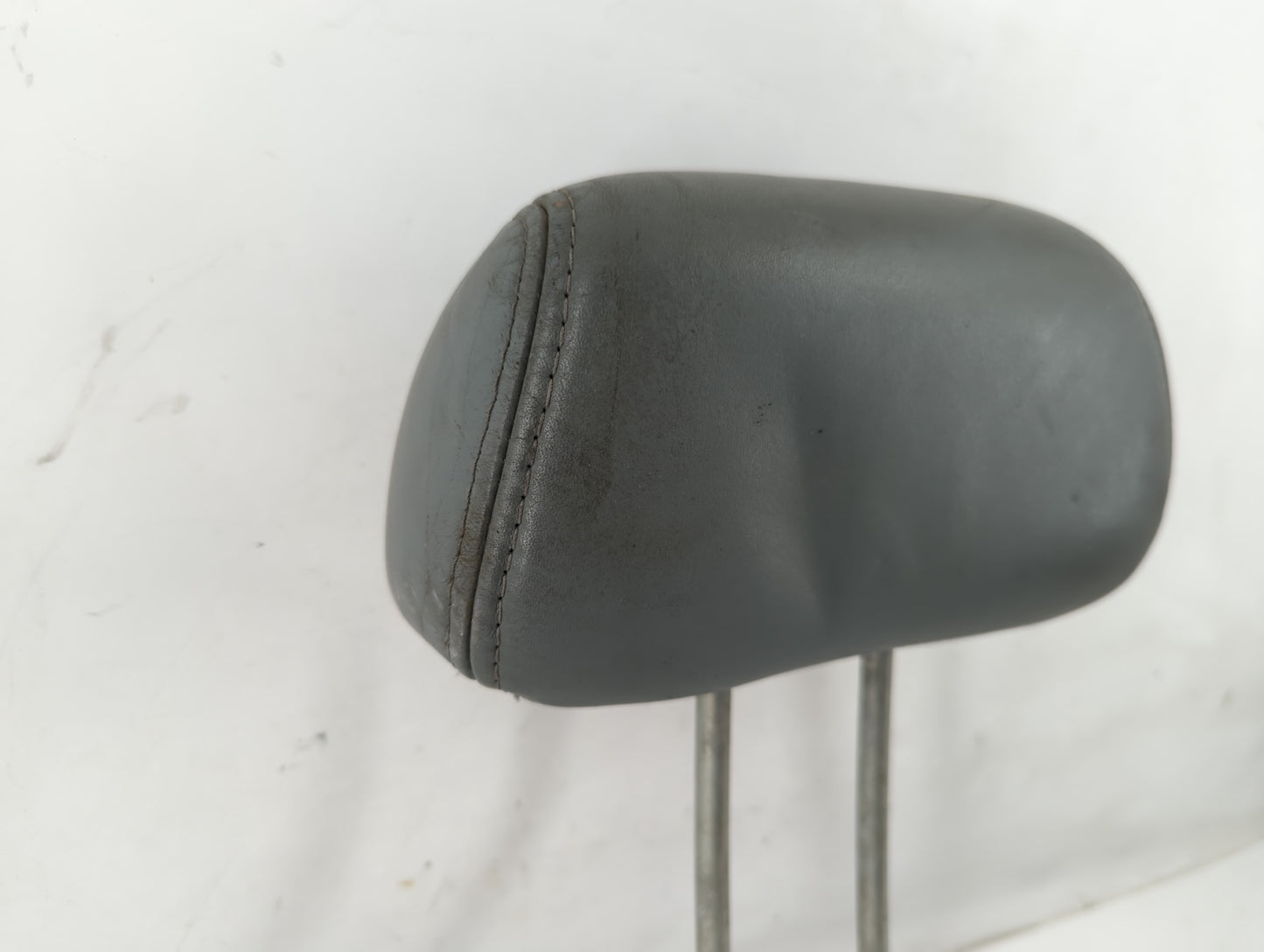 2003 Honda Pilot Headrest Head Rest Rear Seat Fits OEM Used Auto Parts - Oemusedautoparts1.com