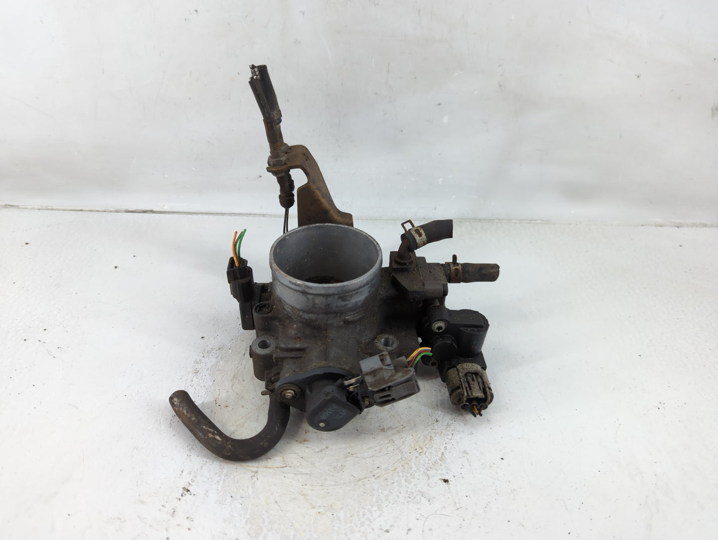 2003-2004 Honda Pilot Throttle Body Fits Fits 2001 2002 2003 2004 OEM Used Auto Parts - Oemusedautoparts1.com