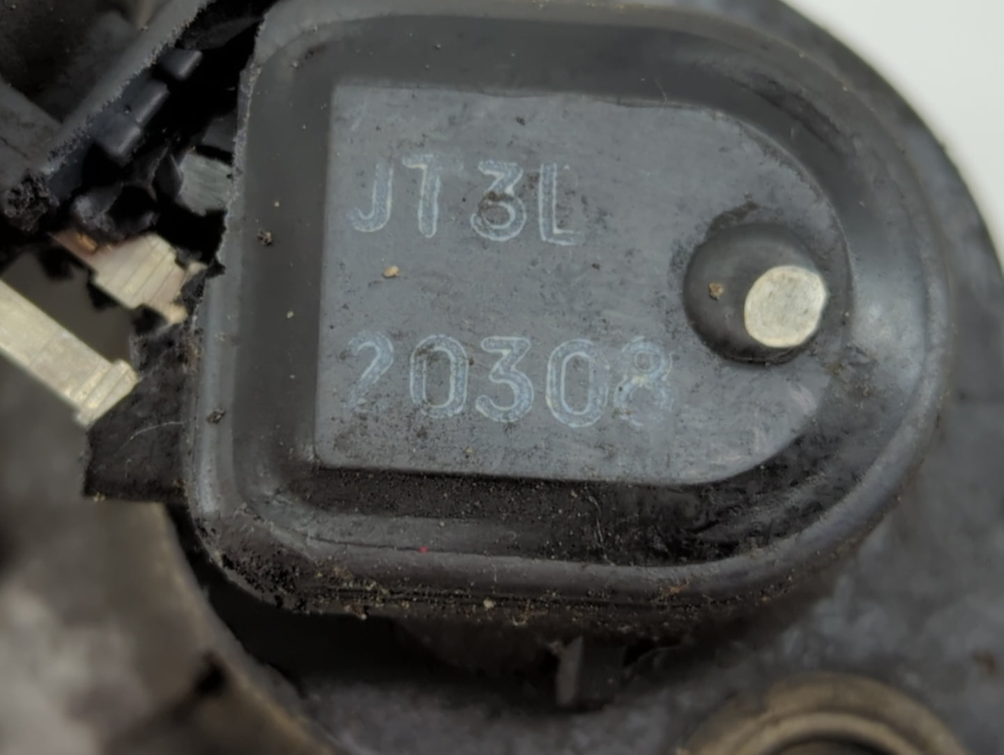 2003-2004 Honda Pilot Throttle Body Fits Fits 2001 2002 2003 2004 OEM Used Auto Parts - Oemusedautoparts1.com