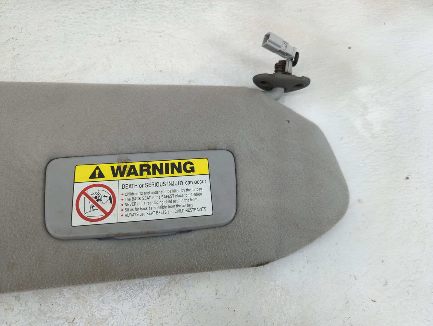 2003-2004 Honda Pilot Sun Visor Shade Replacement Passenger Right Mirror Fits Fits 2003 2004 OEM Used Auto Parts - Oemusedau