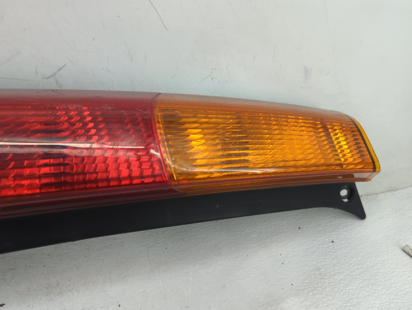 2003 Honda Crv Crv Tail Light Assembly Driver Left OEM Fits OEM Used Auto Parts - Oemusedautoparts1.com