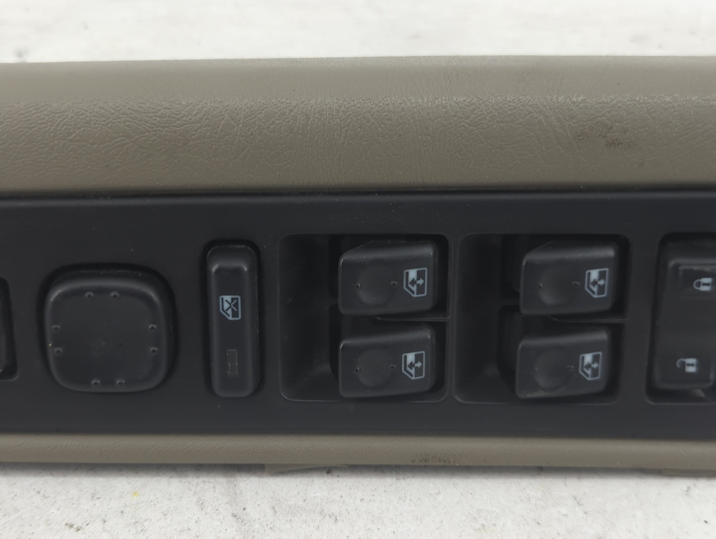 2003 Hummer H2 Master Power Window Switch Replacement Driver Side Left P/N:15202850 Fits OEM Used Auto Parts - Oemusedautopa