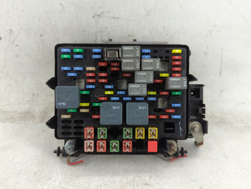 2003 Hummer H2 Fusebox Fuse Box Panel Relay Module P/N:15201930-01 Fits OEM Used Auto Parts - Oemusedautoparts1.com