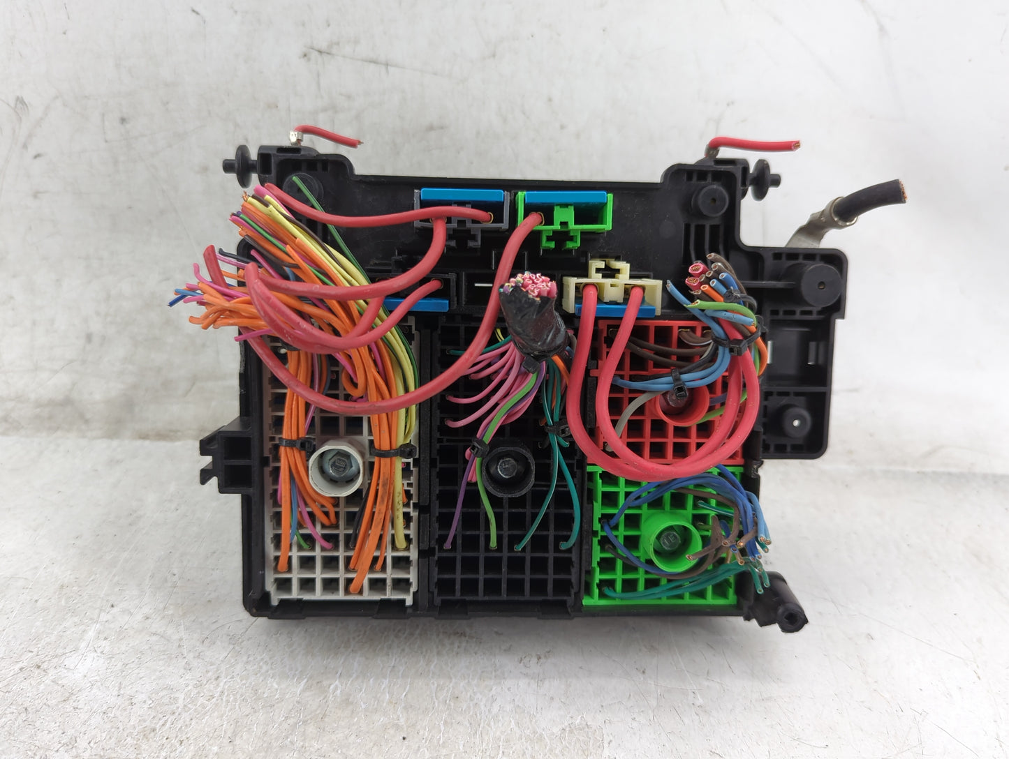 2003 Hummer H2 Fusebox Fuse Box Panel Relay Module P/N:15201930-01 Fits OEM Used Auto Parts - Oemusedautoparts1.com