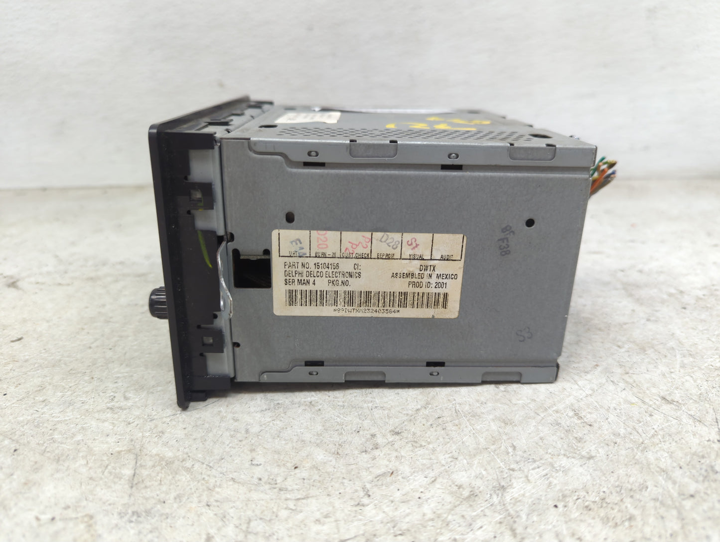 2003 Hummer H2 Radio AM FM Cd Player Receiver Replacement P/N:15104156 Fits OEM Used Auto Parts - Oemusedautoparts1.com