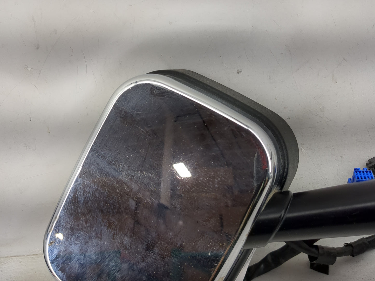 2003 Hummer H2 Passenger Side View Mirror - Right Door Mirror OEM Used - Oemusedautoparts1.com